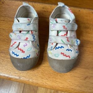 Cat and jack toddler shoes gum sole size 9